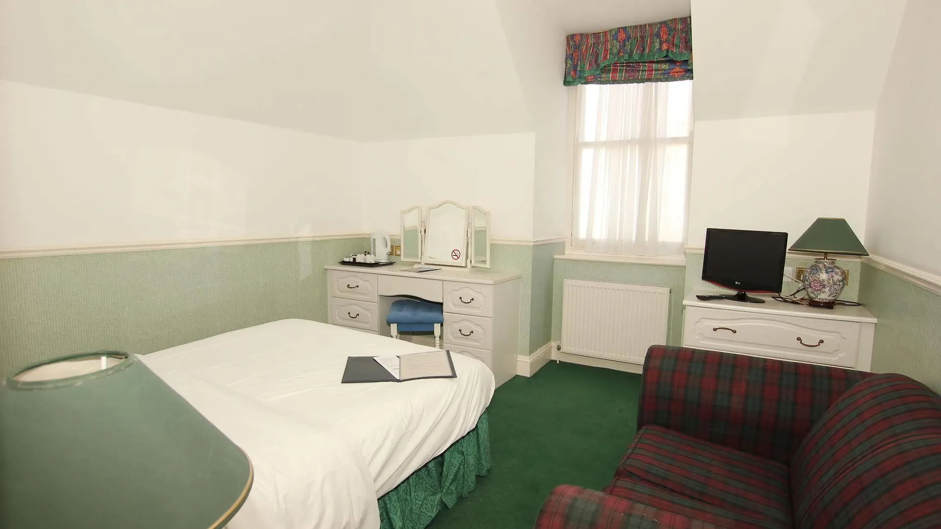 The Courtlands Hotel Brighton